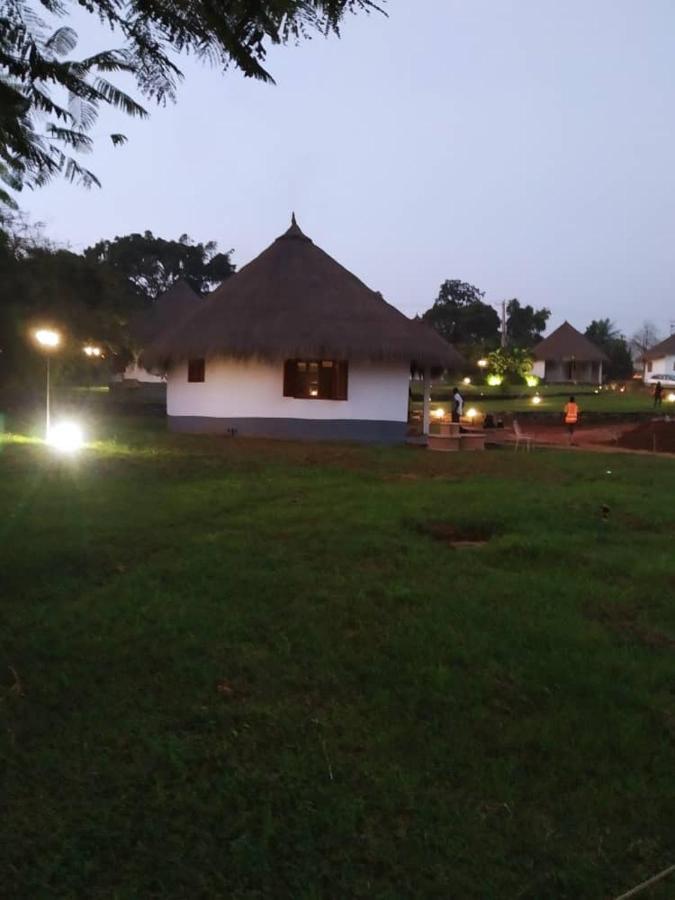 Village Noah Yaounde Exterior photo